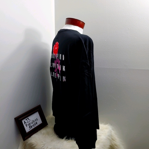 VS PINK FLORAL BLING LONGSLEEVE TEE - Picture 3 of 4